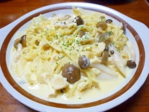 残り物数の子と牛乳でカルボナーラ風パスタ